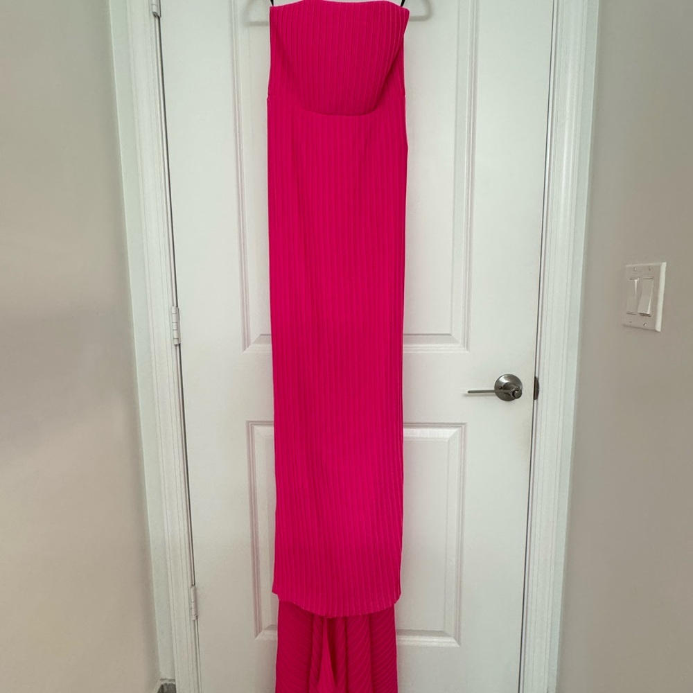 Solace London Fuchsia Strapless Gown